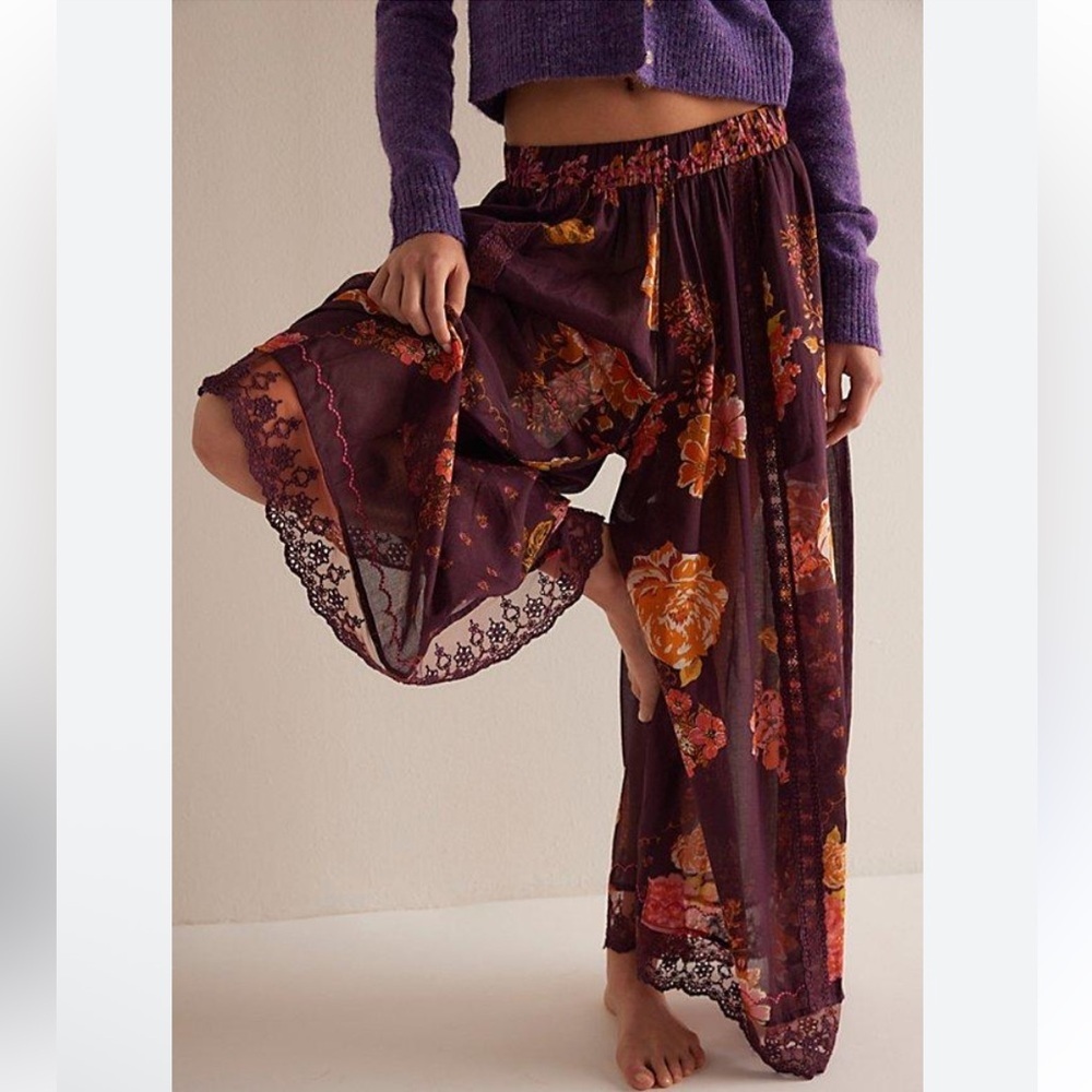INTIMATELY BY FREE PEOPLE
Women's Red Hey Lover Printed Sleep Trousers NWT